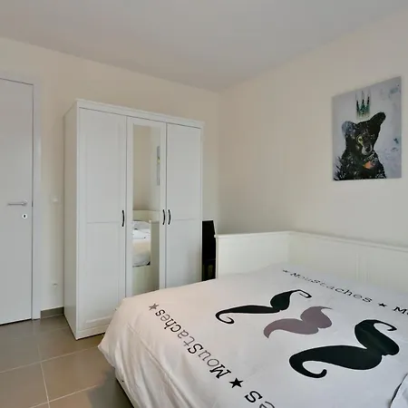 Lichtrijk * Οστένδη